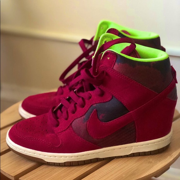 nike wedge shoes